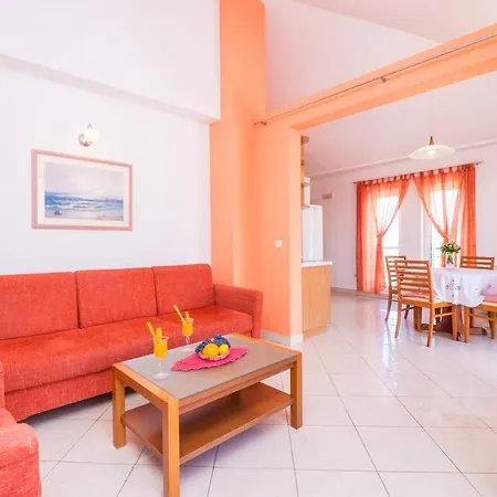 Modern With Swimming Pool - Penthouse * Ragusa