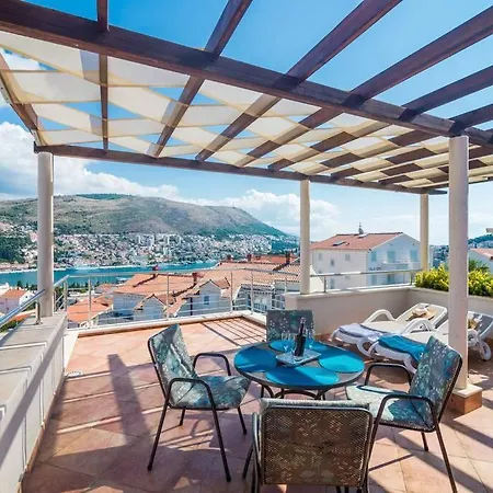 Modern With Swimming Pool - Penthouse Appartamento Ragusa