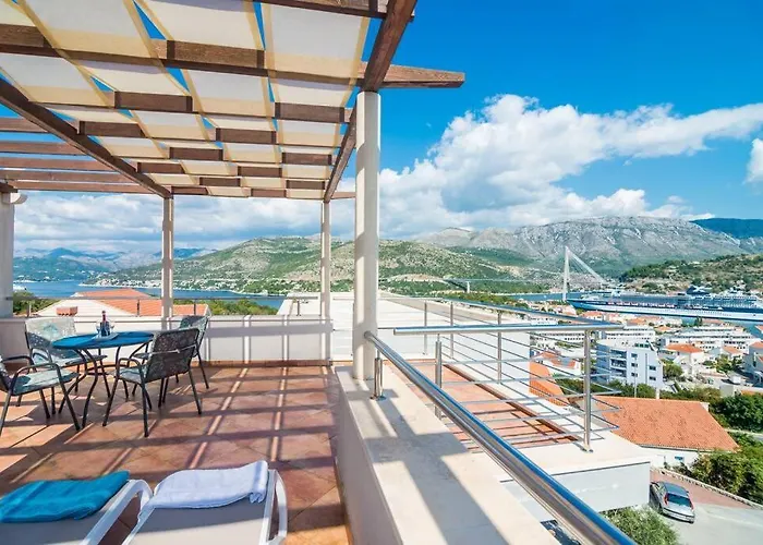 公寓 Modern With Swimming Pool - Penthouse *