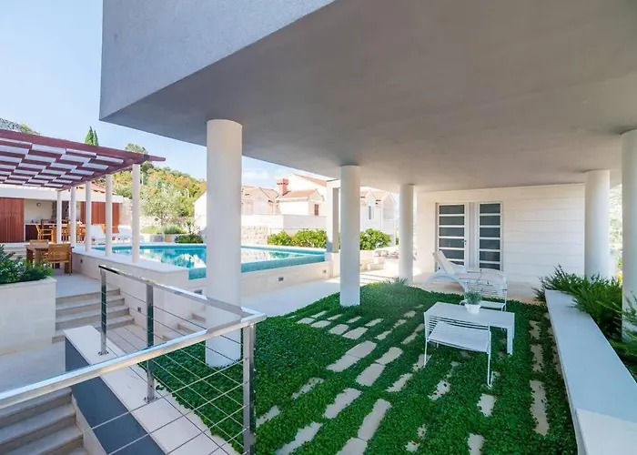 Modern With Swimming Pool - Penthouse * 두브로브니크