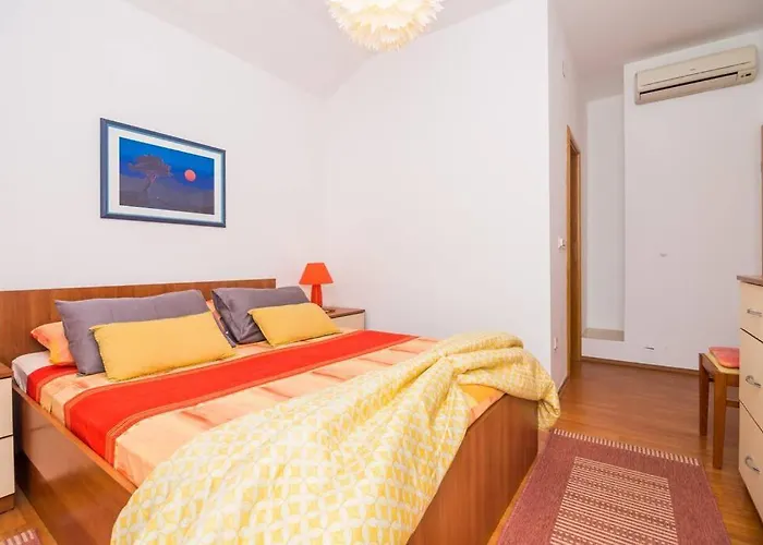 Modern With Swimming Pool - Penthouse * Ragusa